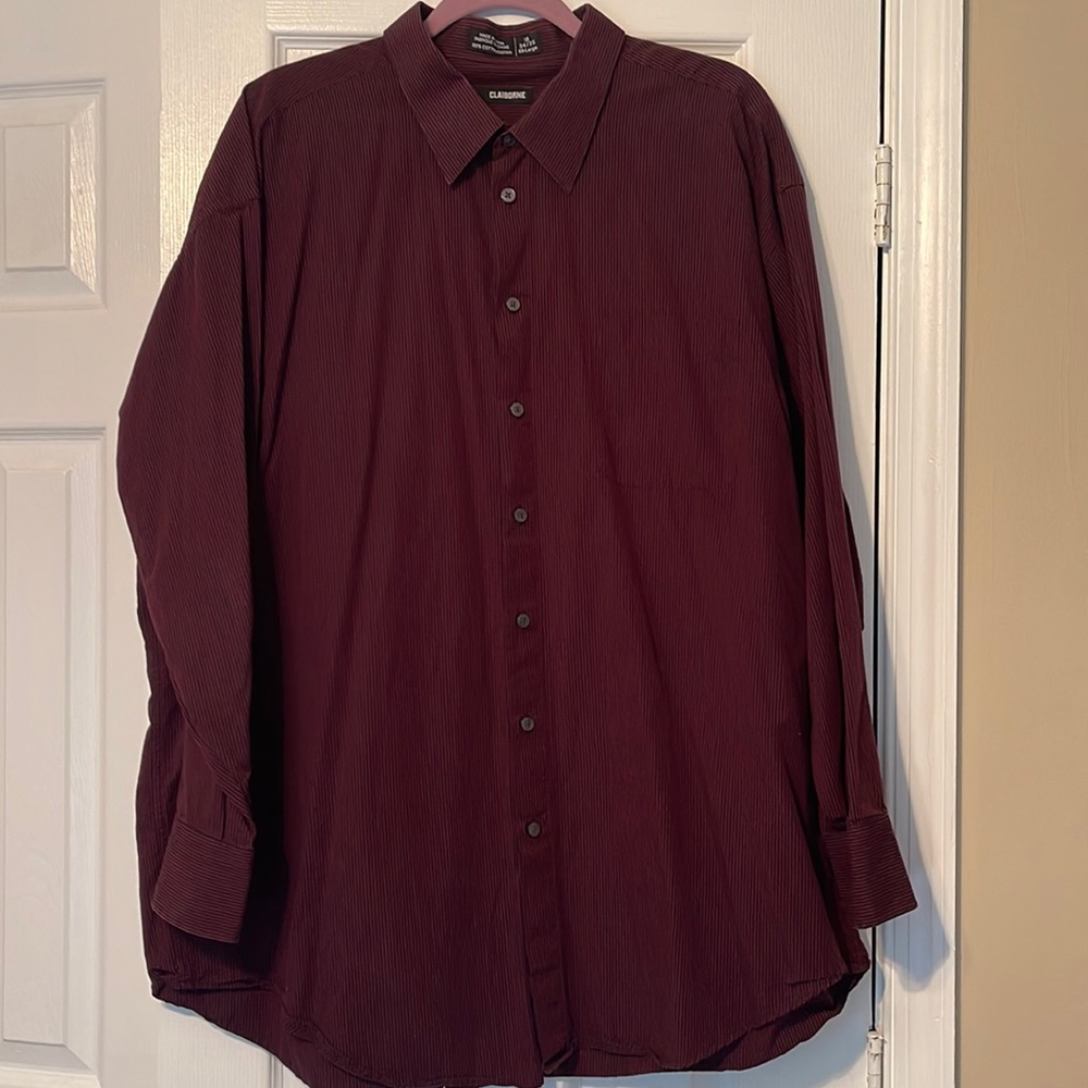 🎄 Claiborne Maroon Dress Shirt